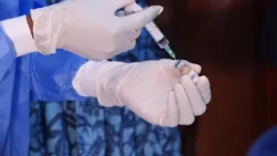 DOUALA / VIH : FIN DE LA PHASE COMPRIMÉS, PLACE À L’INJECTION BI-ANNUELLE !