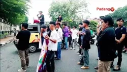 WEST PASAMAN STUDENT ALLIANCE PROTESTS AT WEST SUMATRA REGIONAL POLICE HEADQUARTERS