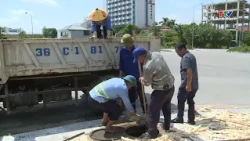 Clearing waterways to prevent localized flooding | Thanh Hoa Television